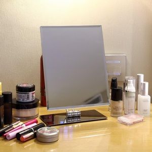 Tabletop vanity makeup mirror brand new